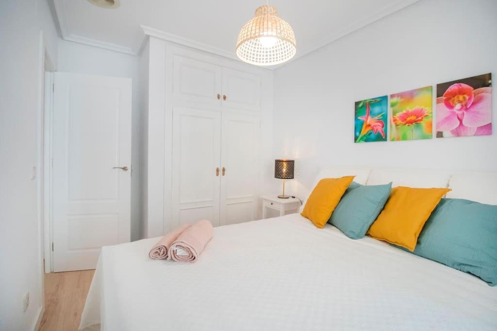 Feines Appartement Mit Hafenblick Санта-Пола Екстер'єр фото